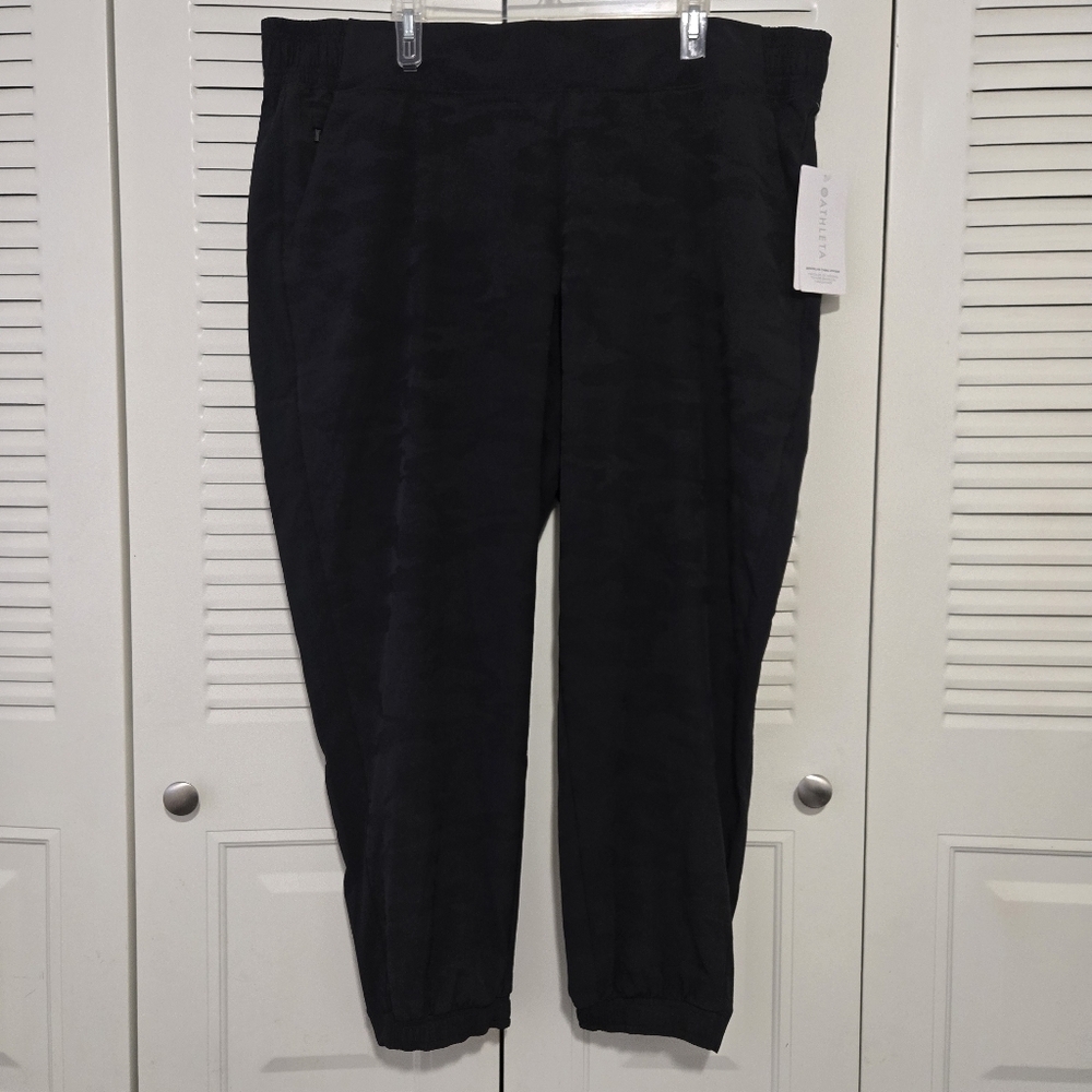 NWT Athleta Brooklyn Camo Jogger Size 22  #014